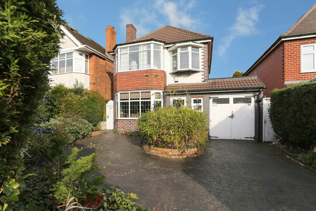 Martin & Co Sutton Coldfield 3 bedroom Detached House Let in Westwood