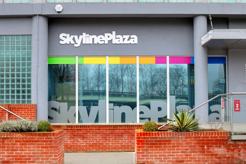 Martin & Co SouthendonSea 1 bedroom Apartment Let in Skyline Plaza