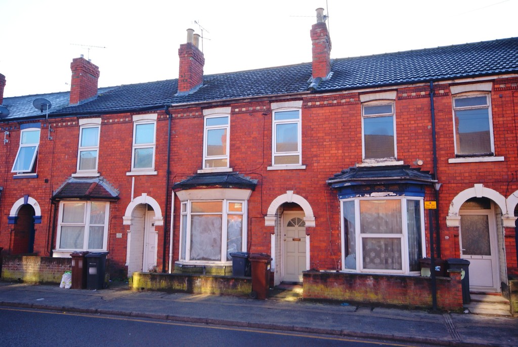 Martin & Co Lincoln 3 bedroom Terraced House SSTC in Dixon Street, Lincoln