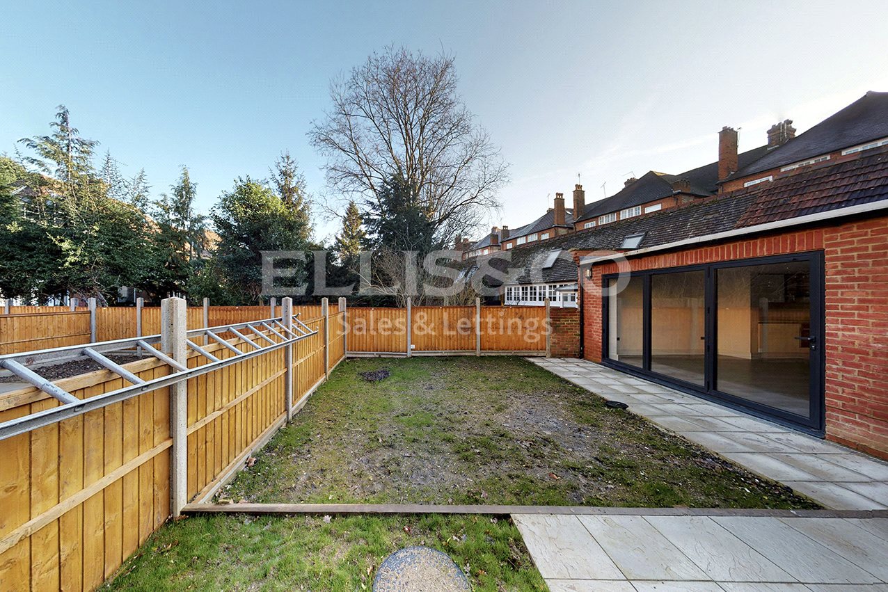 Ellis & Co Golders Green 1 bedroom Flat SSTC in Golders ...