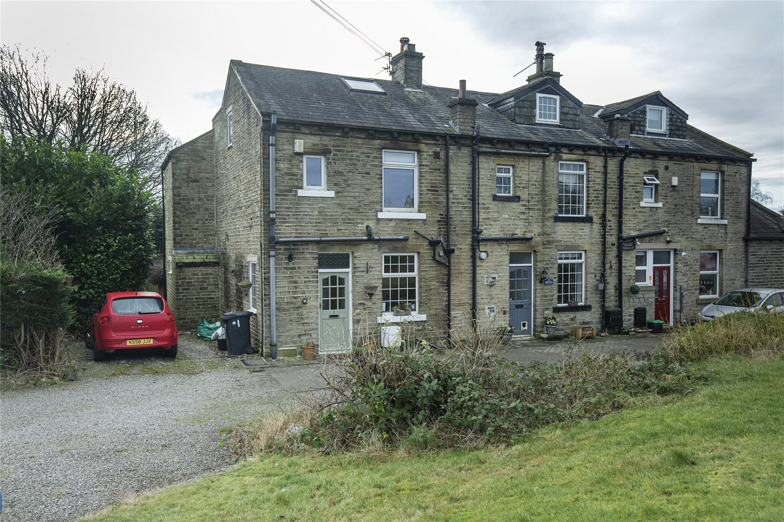 Whitegates Halifax 4 bedroom House For Sale in Rookes View, Norwood