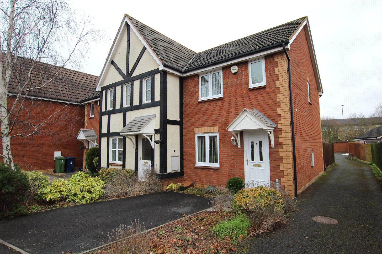 CJ Hole Gloucester 2 bedroom House SSTC in Dryland Mews, Hucclecote, Gloucester