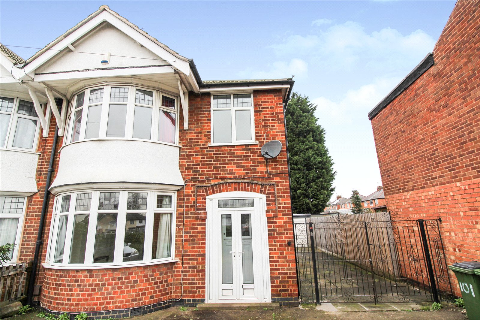 Whitegates Leicester 3 bedroom House To Let in Narborough Road South