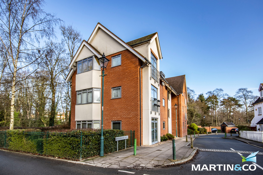 Martin & Co Birmingham Harborne 2 bedroom Ground Floor Flat Let in