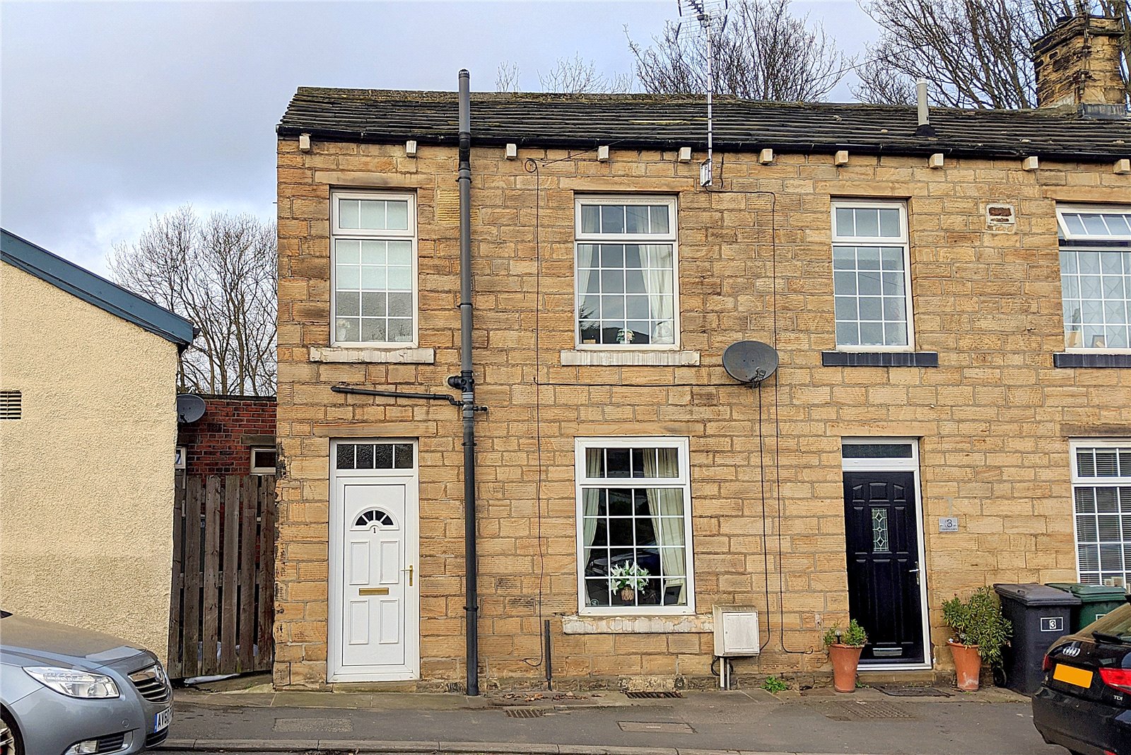 Whitegates Mirfield 1 bedroom Cottage SSTC in Granny Lane, Mirfield