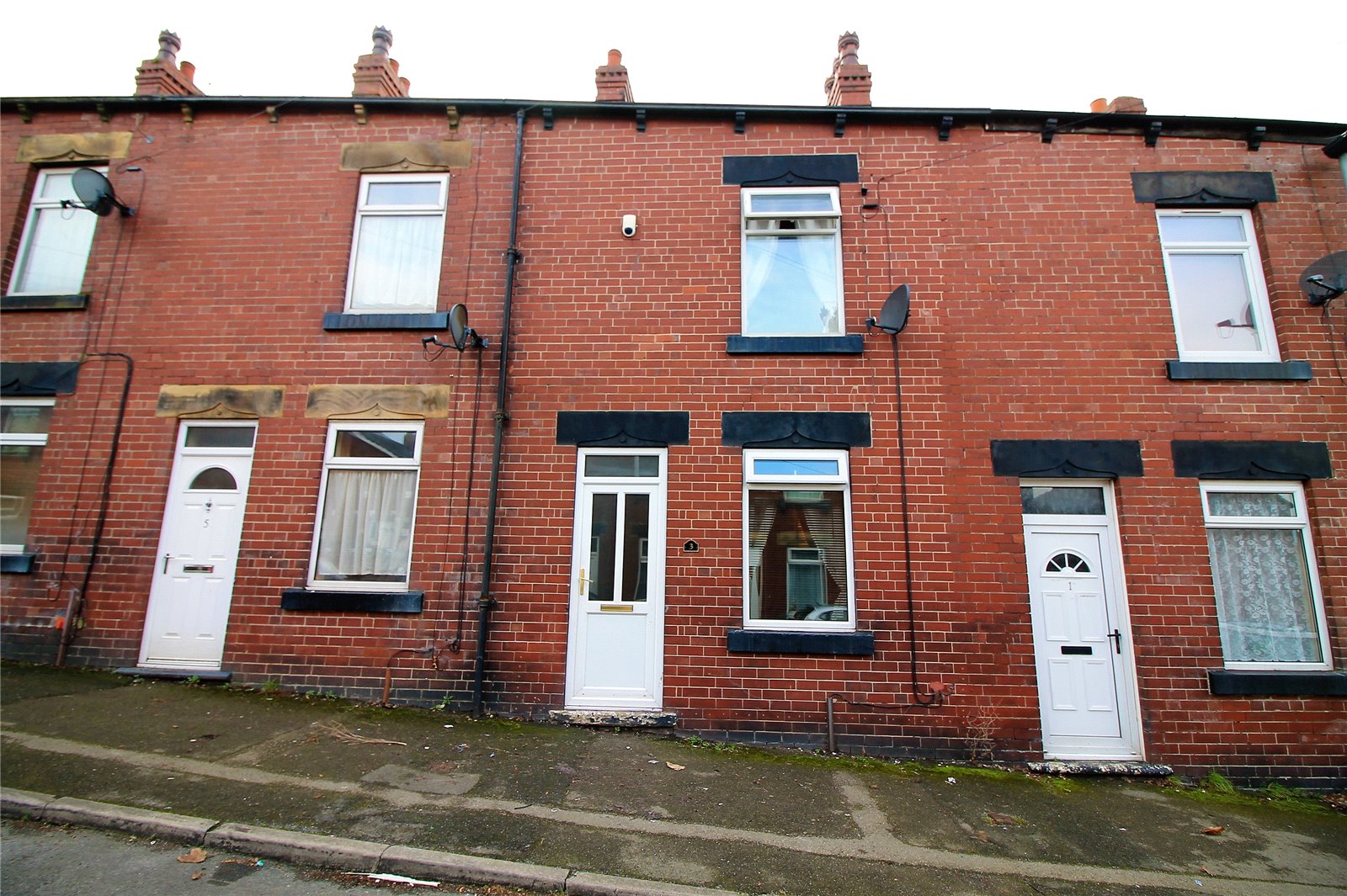 Whitegates Barnsley 2 bedroom House SSTC in Pond Street, Barnsley