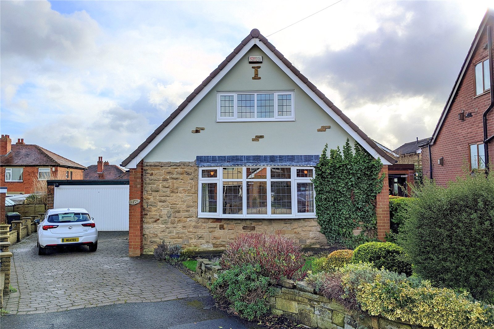 Whitegates Mirfield 3 bedroom House For Sale in Lincoln Grove