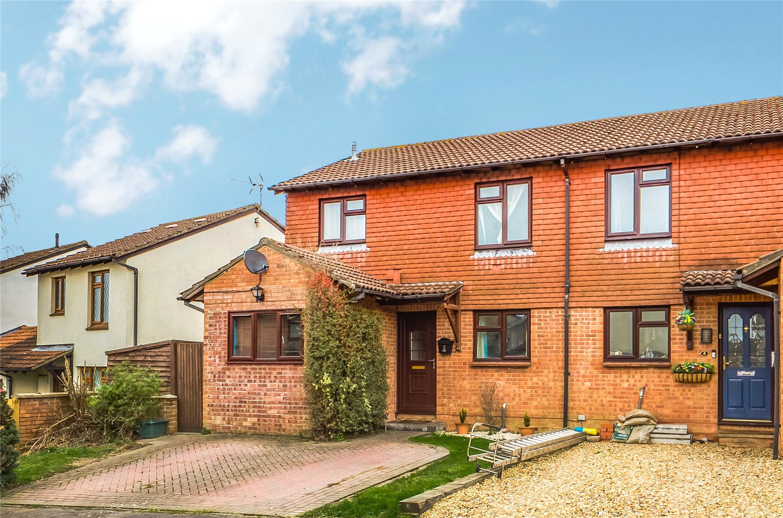 Parkers Tadley 4 bedroom House For Sale in Otterbourne Crescent, Tadley, Hampshire