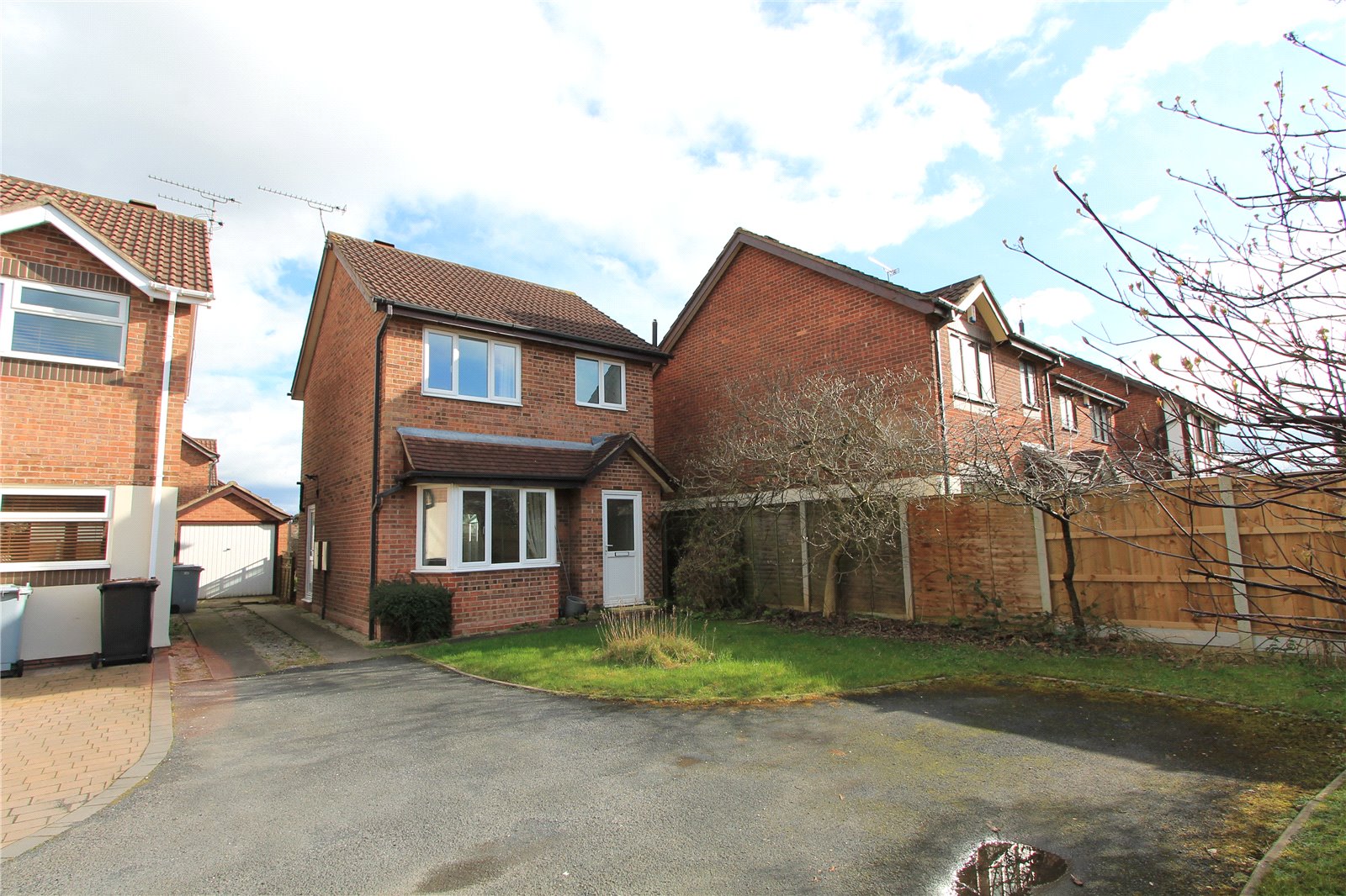 Whitegates Crewe 3 bedroom House SSTC in Merlin Way, Crewe, Cheshire