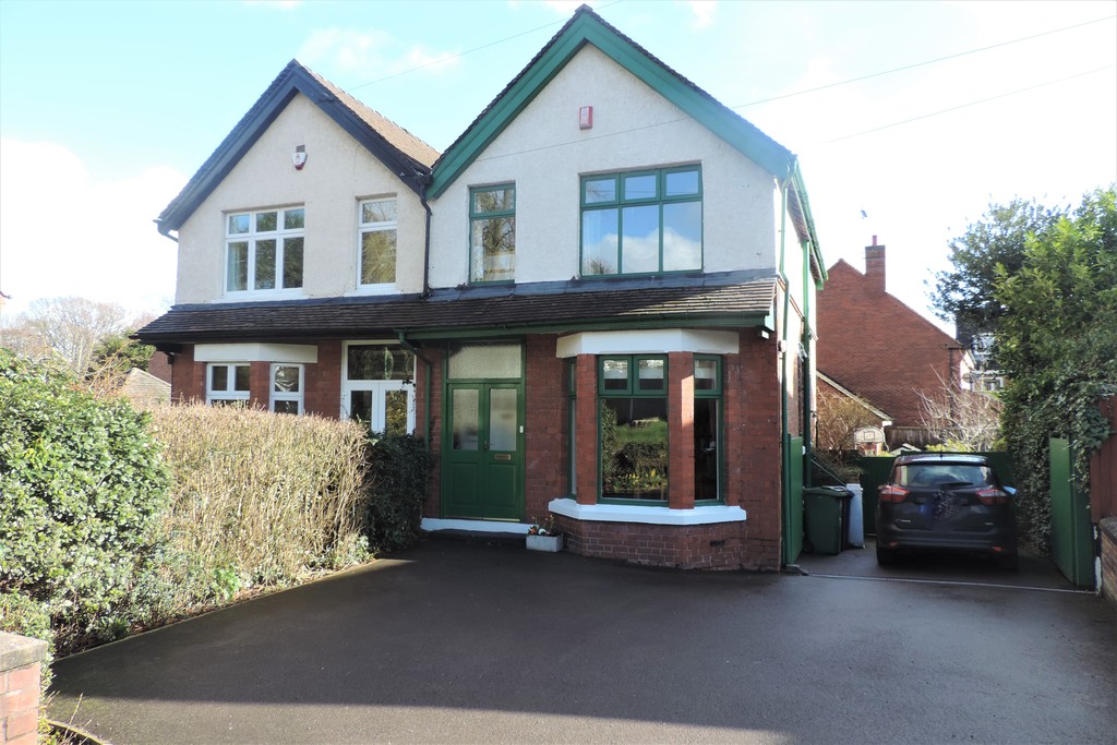 Martin & Co Stafford 3 bedroom SemiDetached House Let in Newport Road