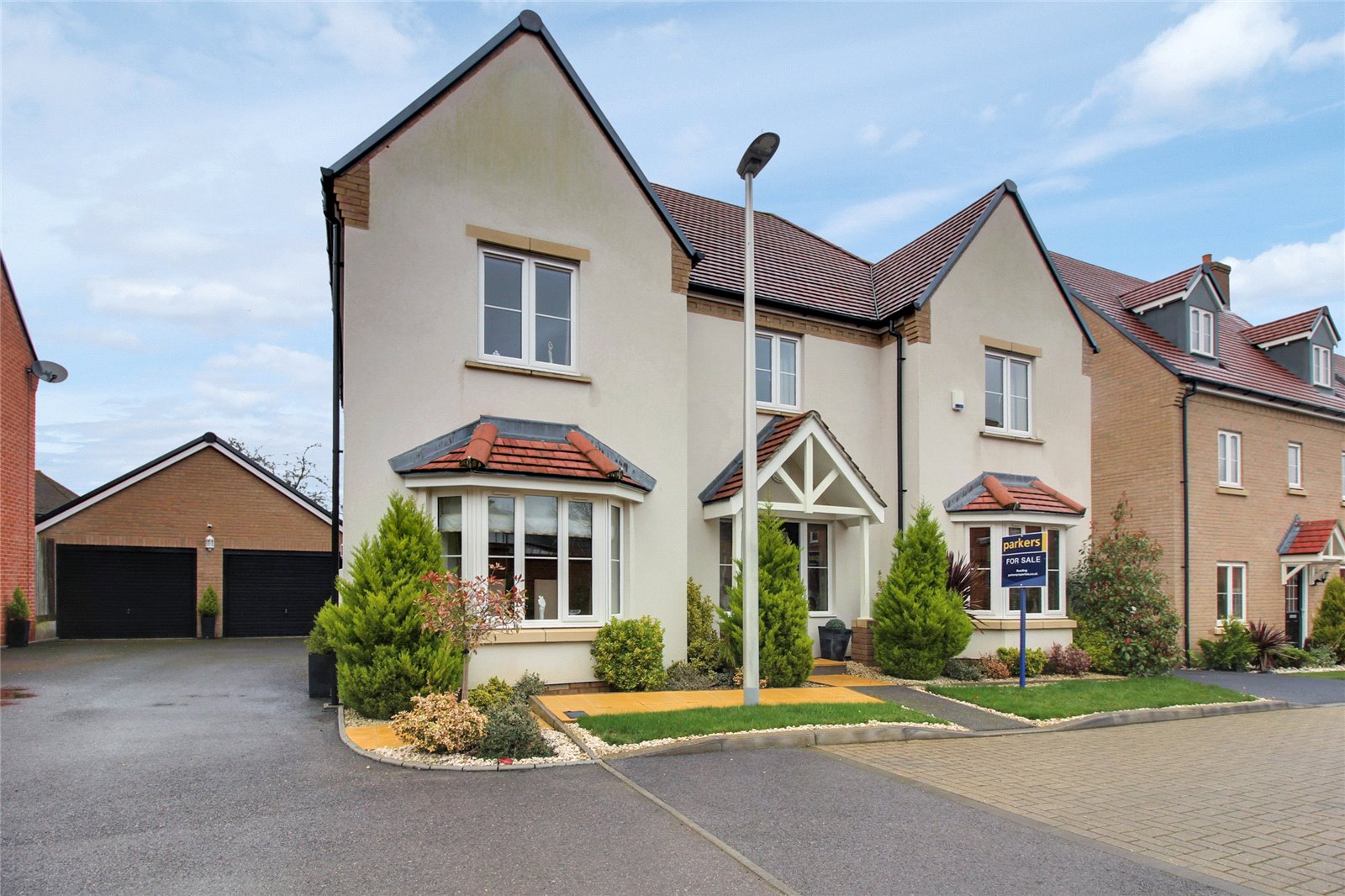 Parkers Earley 4 bedroom House For Sale in Westcroft Close, Earley, Reading