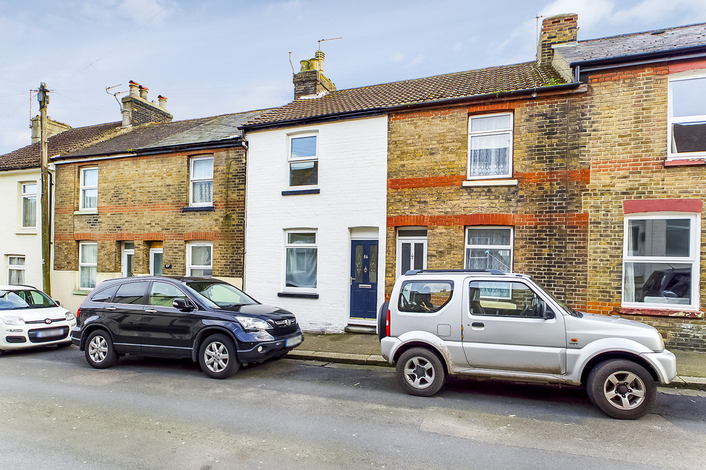 Martin & Co Folkestone 2 bedroom Terraced House Let in Tower Hamlets