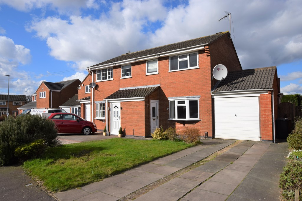 Martin & Co Hinckley 3 bedroom SemiDetached House SSTC in Barlestone