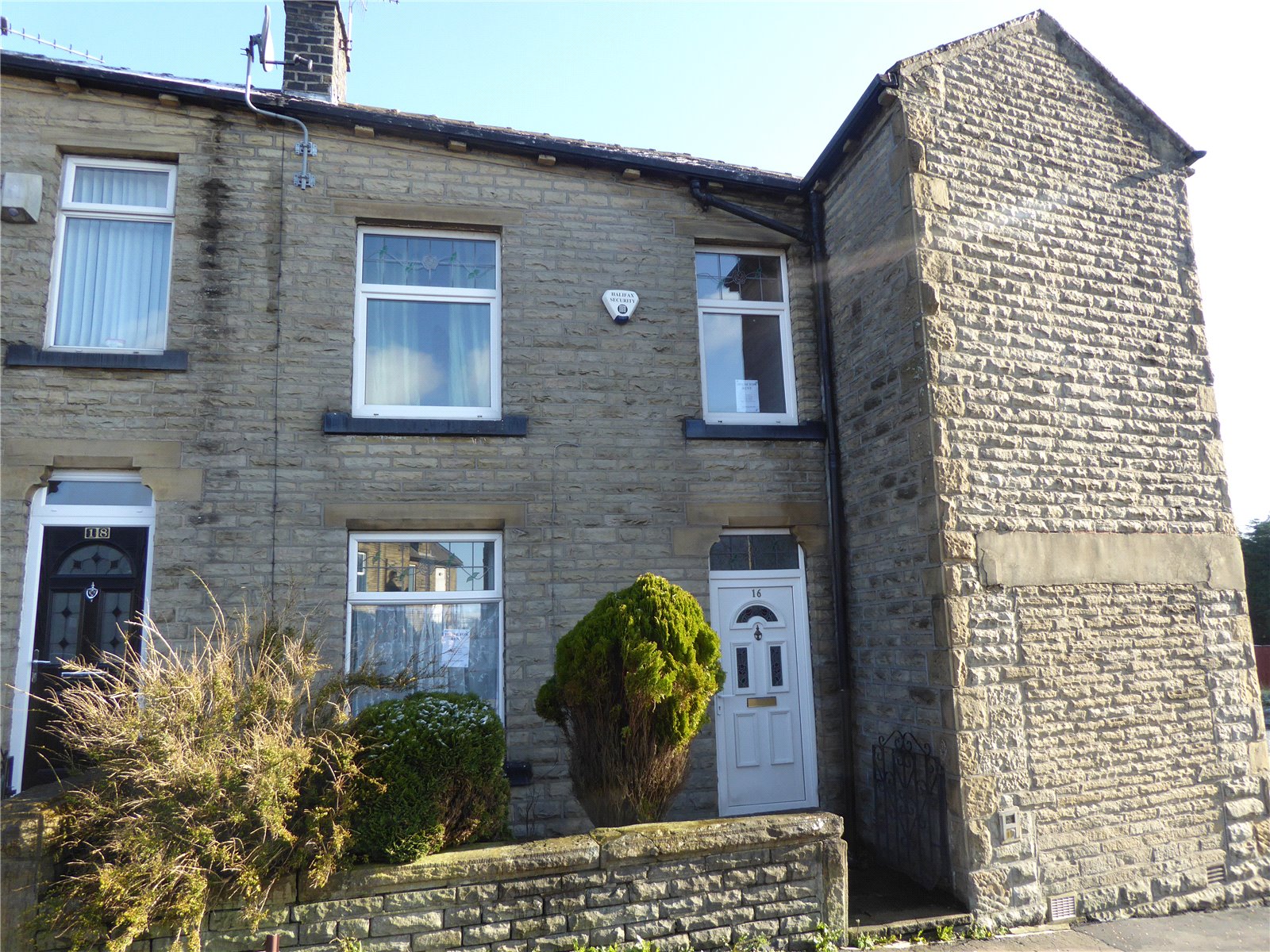 Whitegates Halifax 3 bedroom House To Let in Warley Road, King Cross