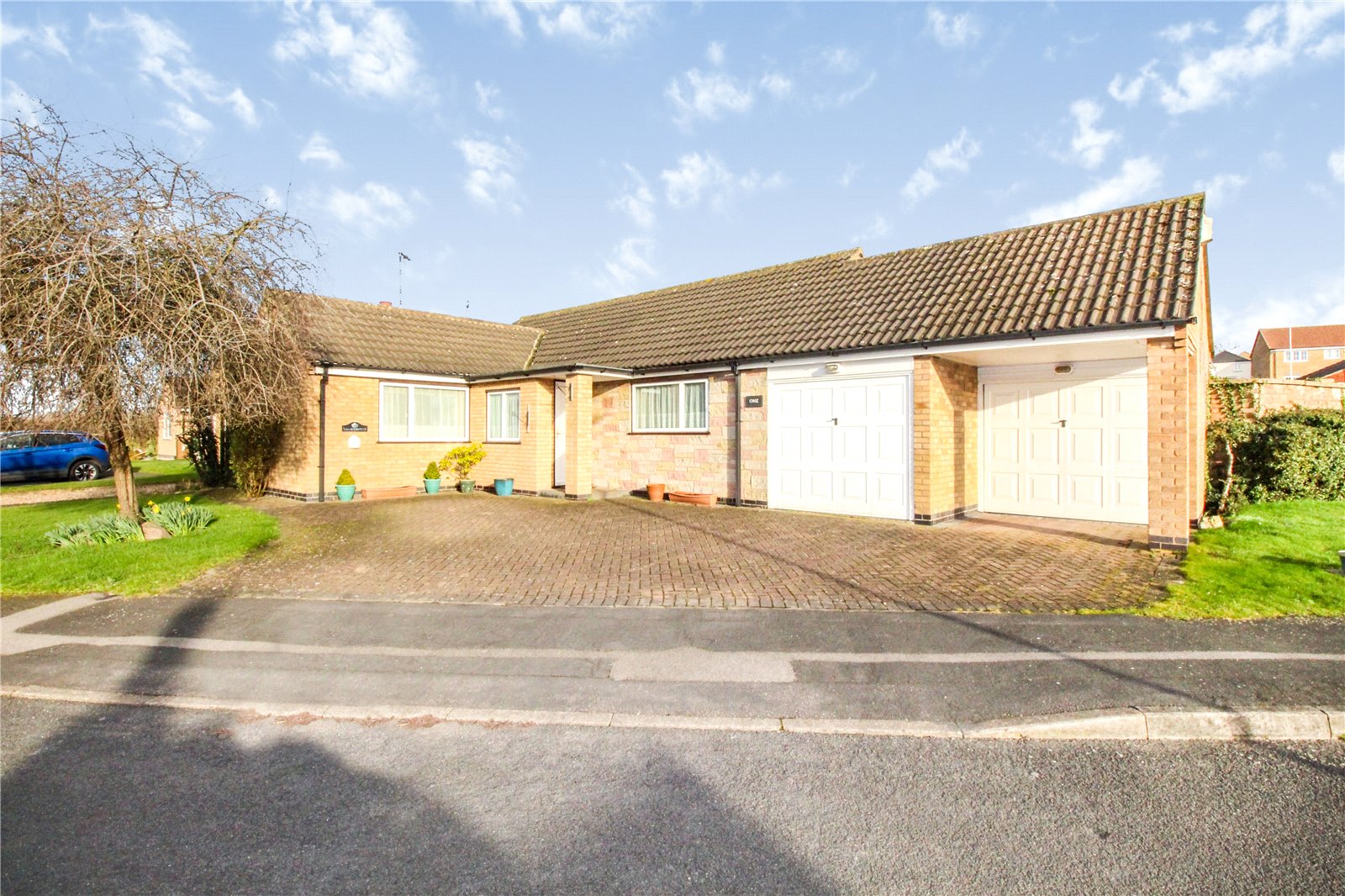 Whitegates Sileby 3 bedroom Bungalow SSTC in Barnards Drive, Sileby