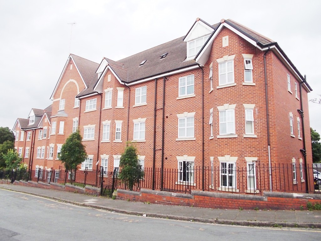 Martin & Co Crewe 2 bedroom Penthouse Let in Ludford Court, Badger ...