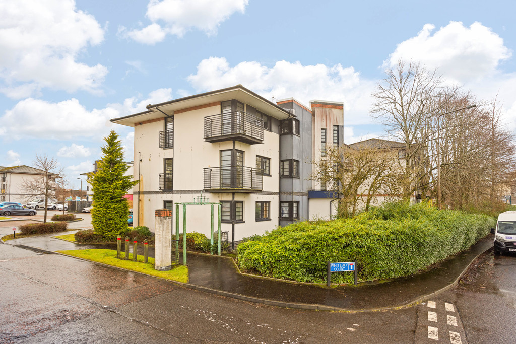 Martin & Co Bathgate 2 bedroom Apartment Let in Whiteside Court, Bathgate