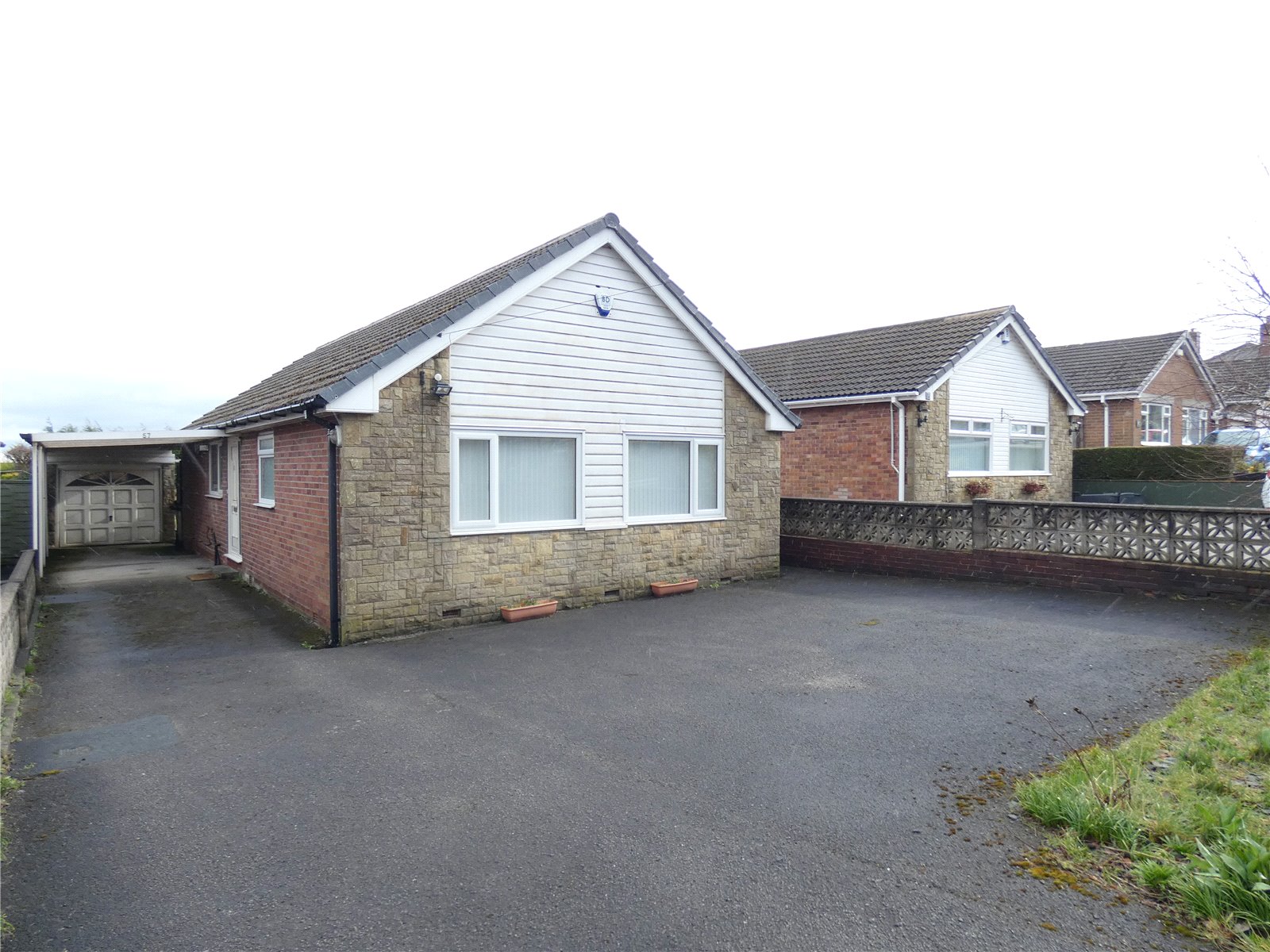 Whitegates Cleckheaton 3 bedroom Bungalow For Sale in Scholes Lane