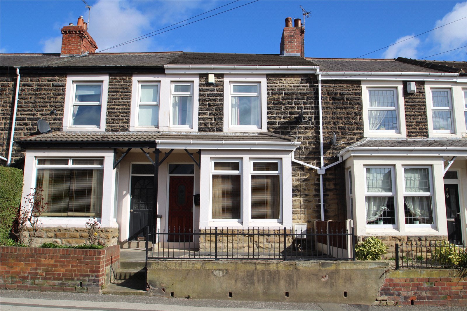 Whitegates Pontefract 2 bedroom House SSTC in Carleton Road, Pontefract