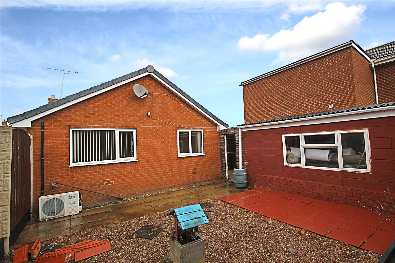 Whitegates Hemsworth 2 bedroom Bungalow SSTC in Greenwood Avenue, Upton