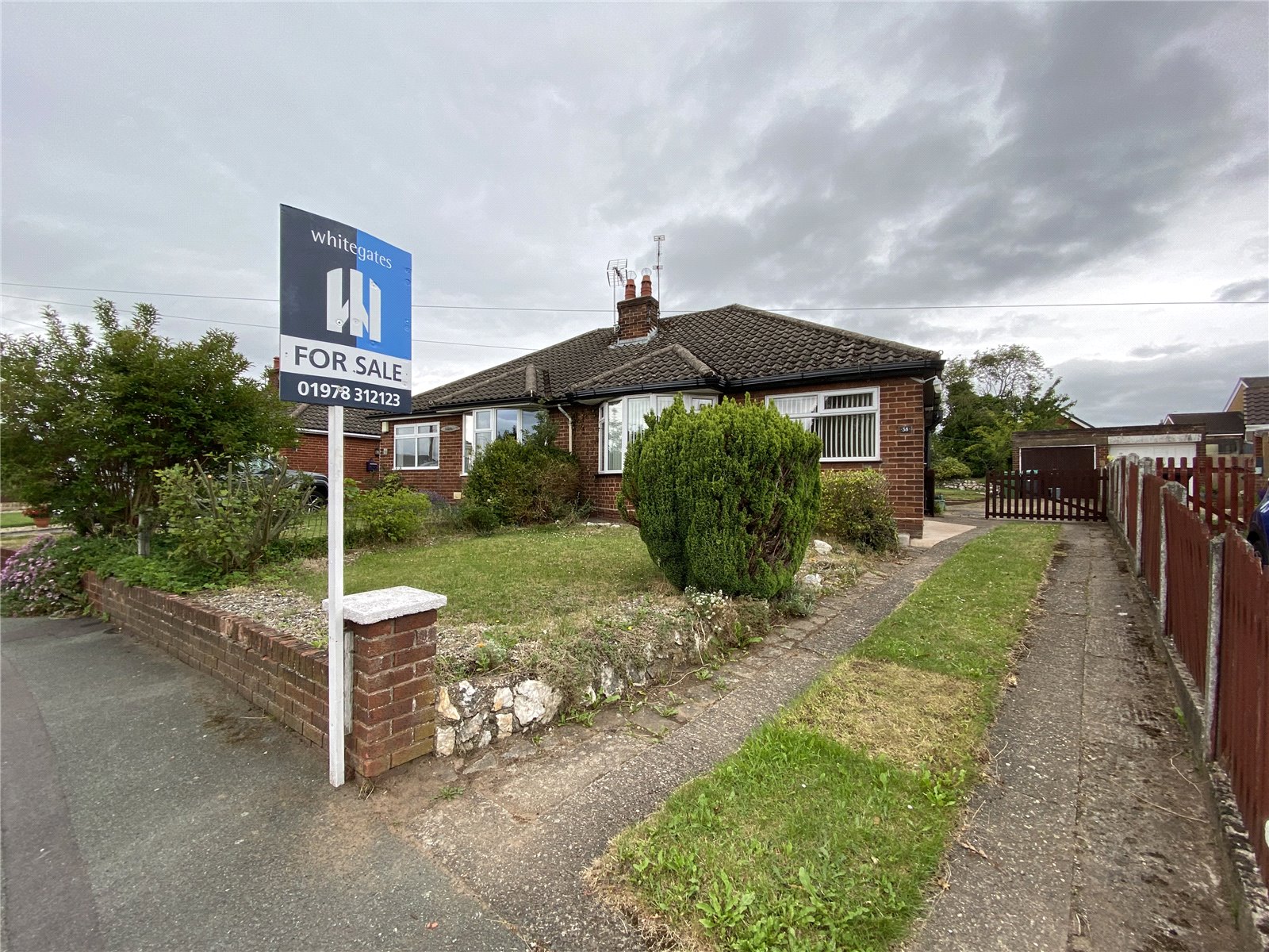 Whitegates Wrexham 2 bedroom Bungalow SSTC in Sandringham Road, Garden