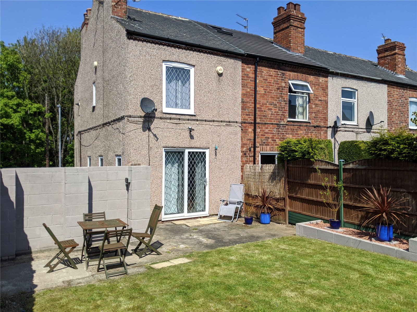 Whitegates Pontefract 2 bedroom House SSTC in Vale Terrace, Knottingley
