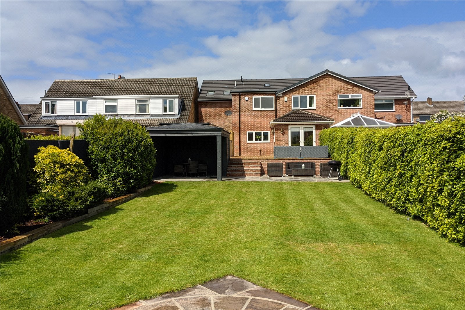 Whitegates Mirfield 4 Bedroom House Sstc In West Royd Avenue Mirfield