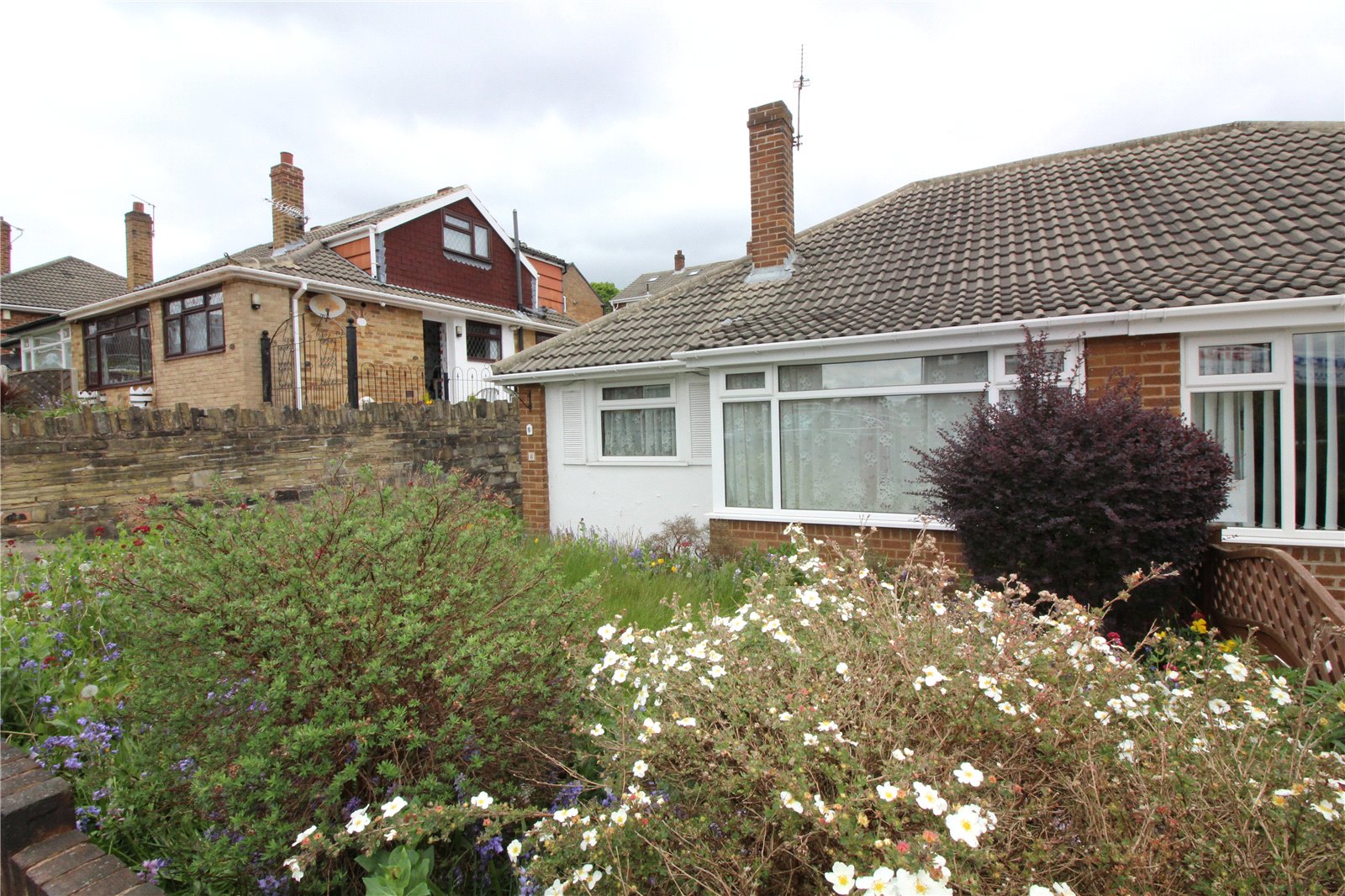 Whitegates Bramley 2 bedroom Bungalow SSTC in Spring Valley Avenue