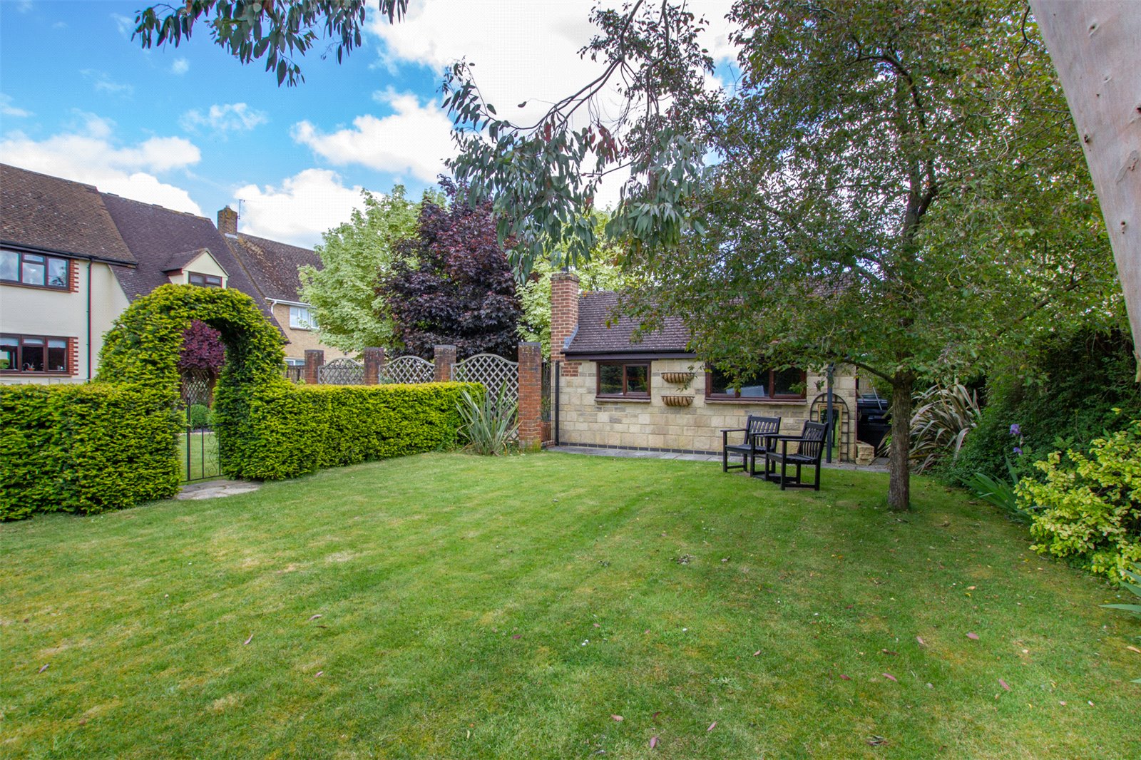 Parkers Witney 5 bedroom House For Sale in Curbridge Road