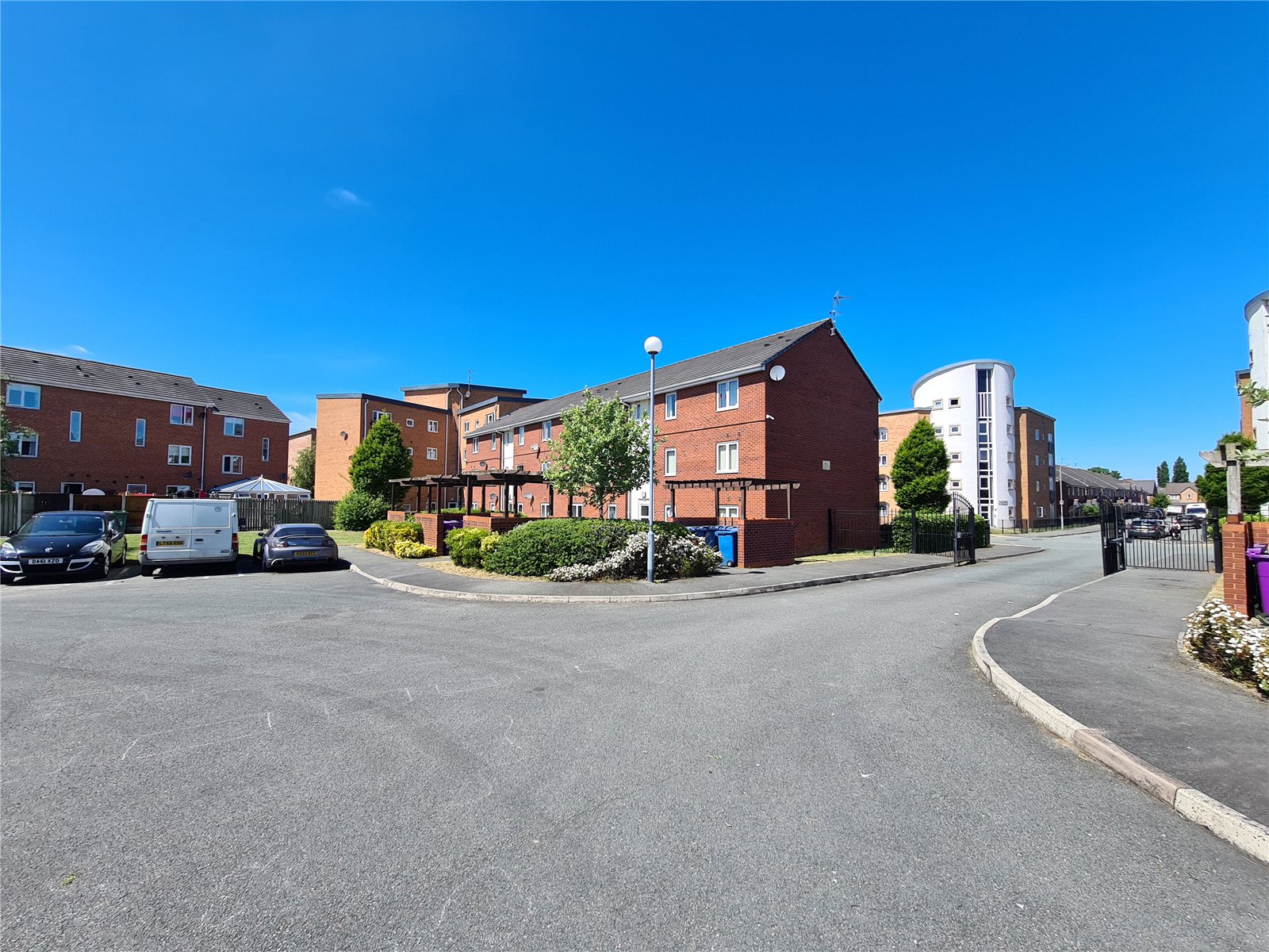 Whitegates Woolton 2 bedroom Flat SSTC in Alderman Road, Speke, Liverpool