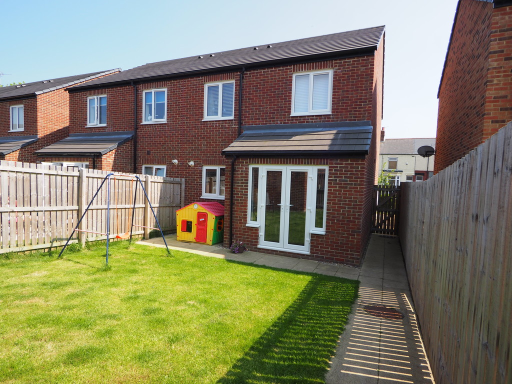 Martin & Co Guisborough 3 bedroom SemiDetached House Let in Maple