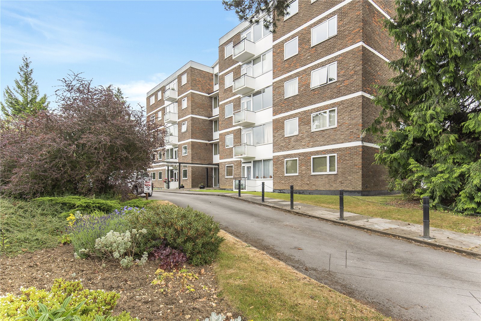 CJ Hole Cheltenham 2 bedroom Flat For Sale in Thorncliffe Flats, Lansdown Road, Cheltenham