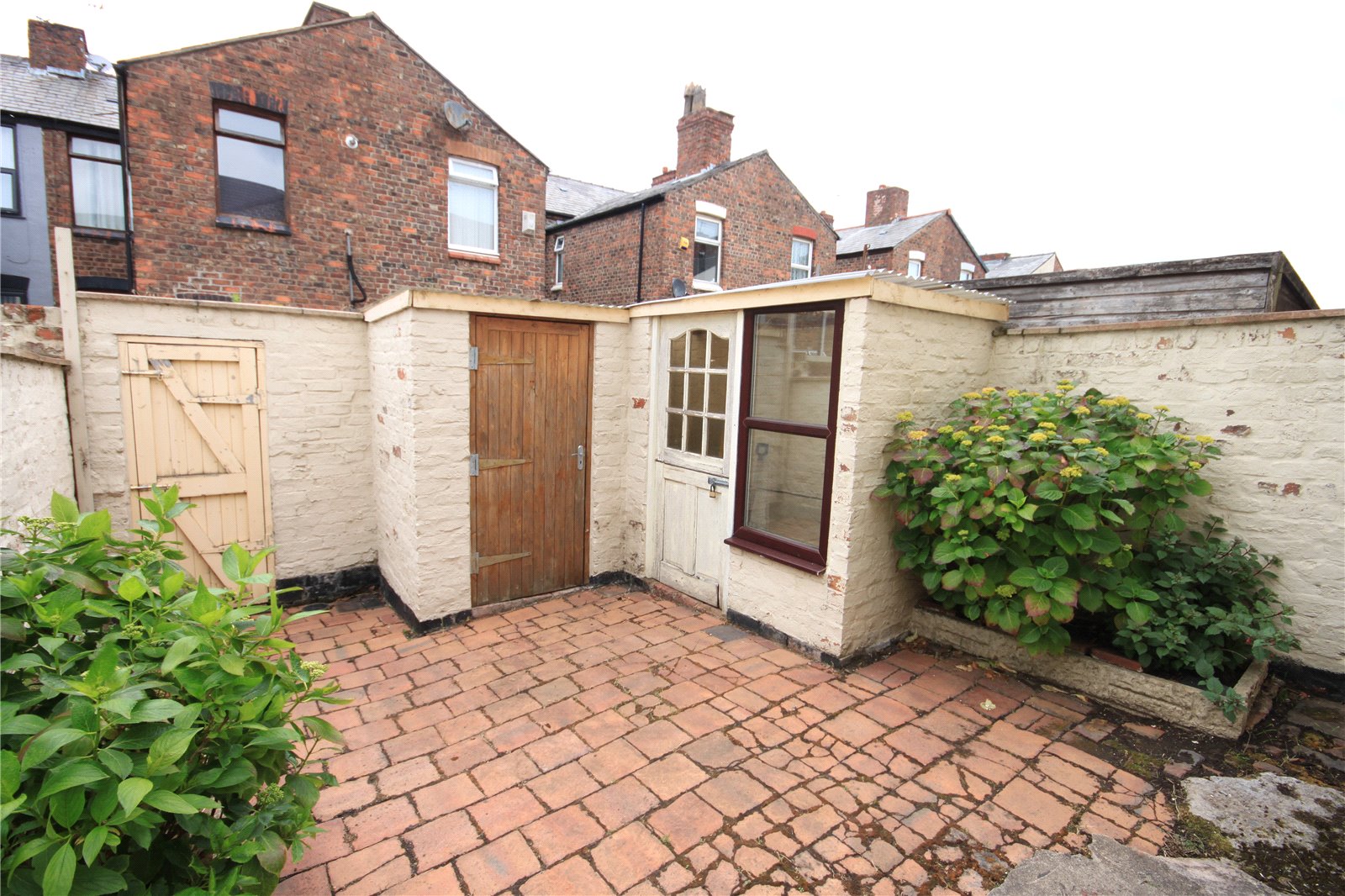 Whitegates Bootle 3 bedroom House SSTC in Bedford Road, Bootle, Merseyside