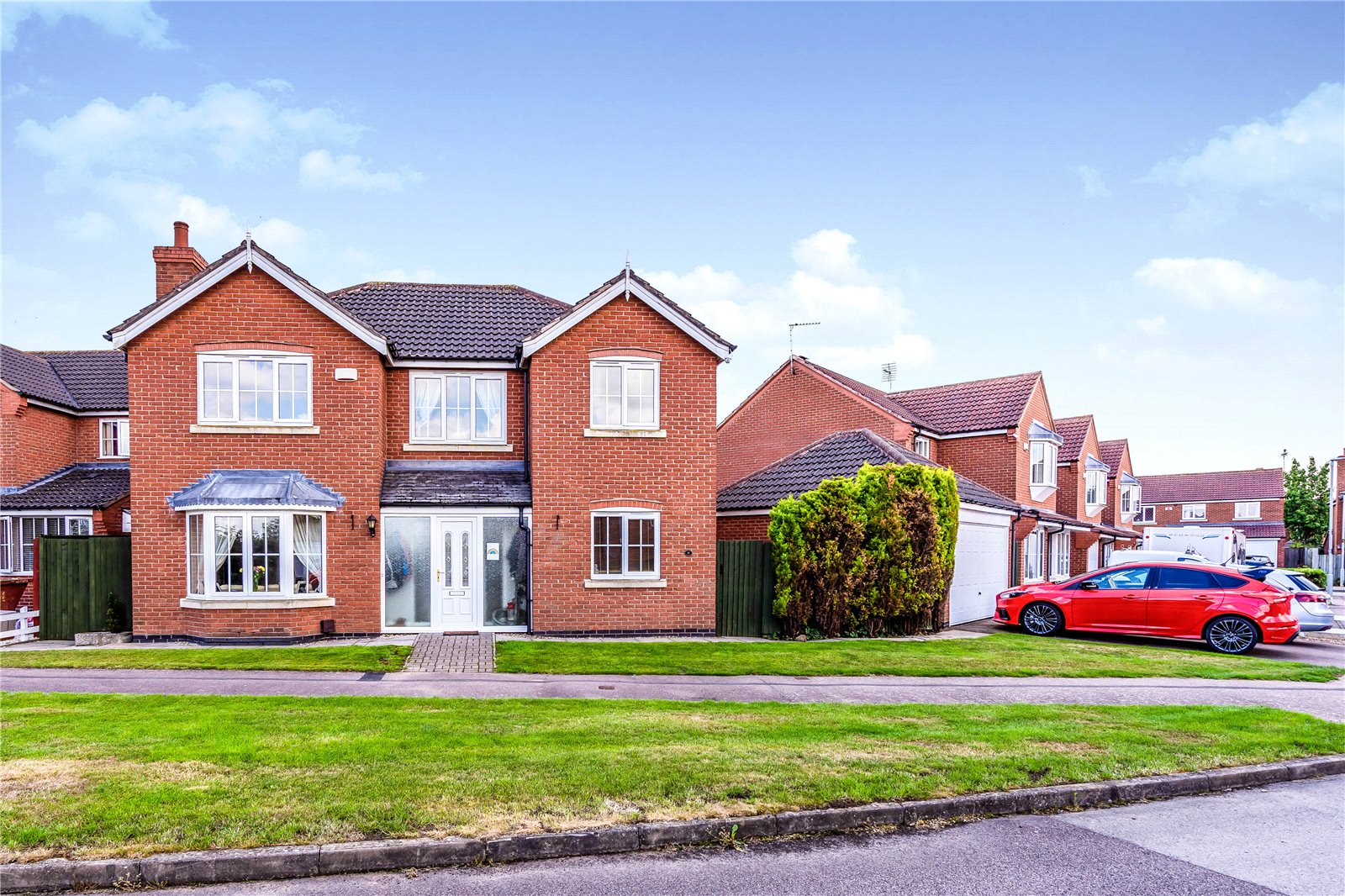 Whitegates Broughton Astley 5 bedroom House SSTC in Netherfield Close