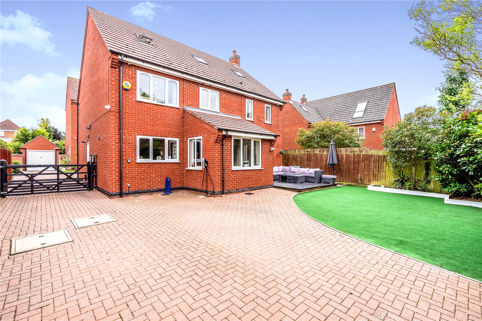 Whitegates Broughton Astley 5 bedroom House For Sale in Coltsfoot Way