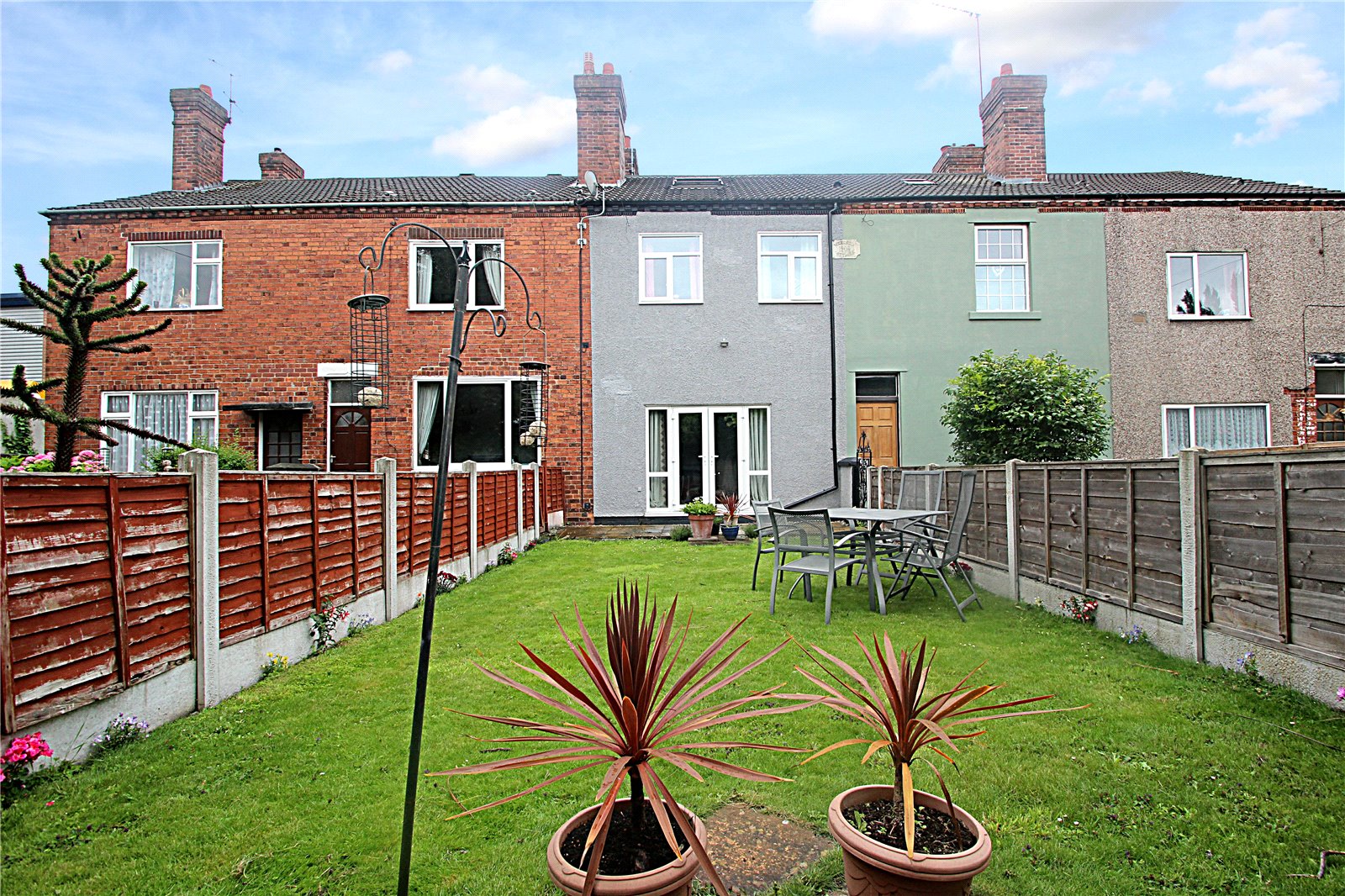 Whitegates Pontefract 3 bedroom House SSTC in Bondgate, Pontefract