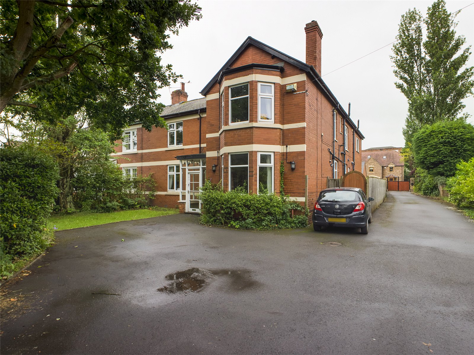 Whitegates Doncaster 5 bedroom House For Sale in St. Wilfrids Road