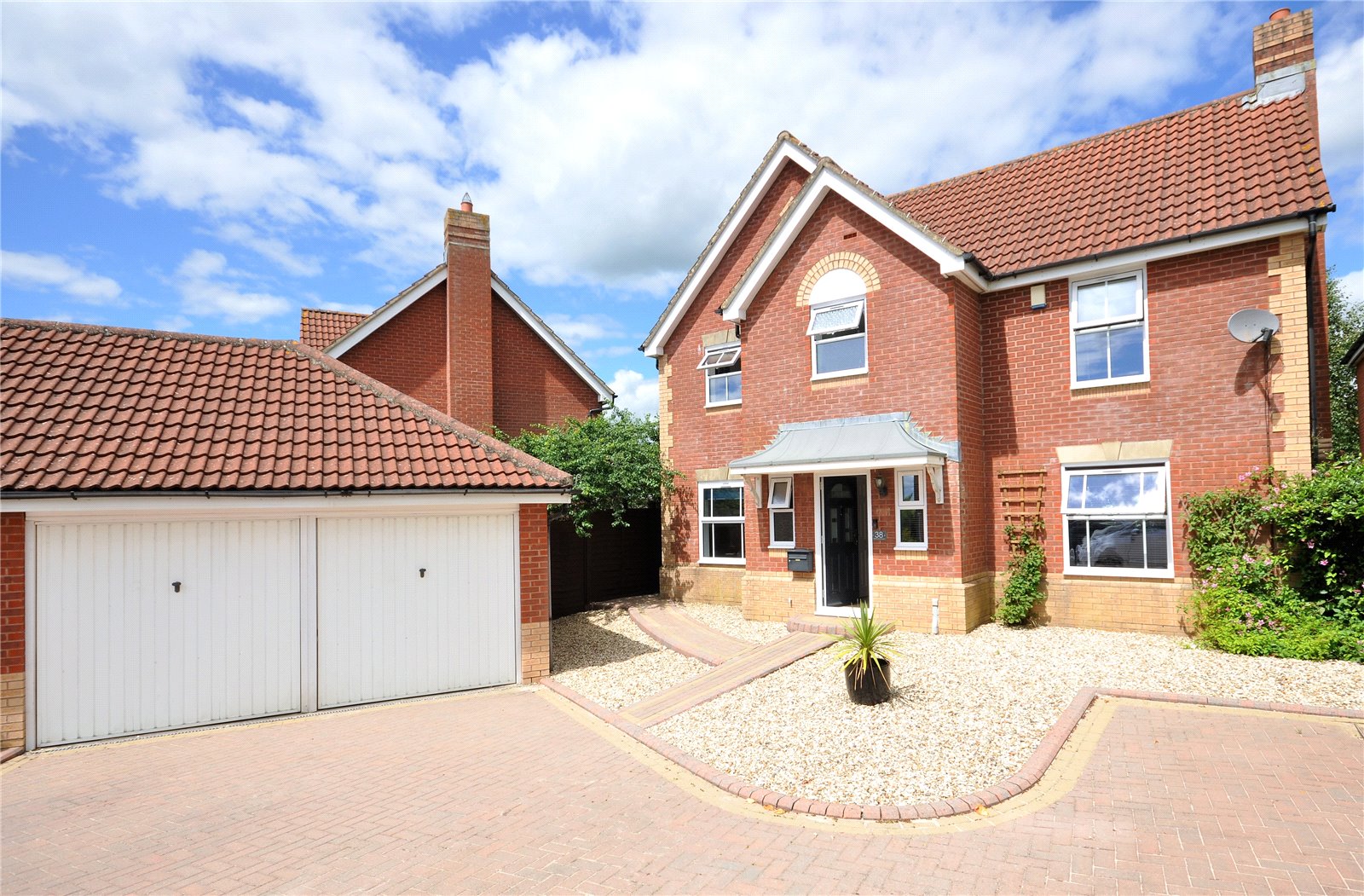 Parkers Swindon 4 bedroom House For Sale in Northbourne Road, Swindon