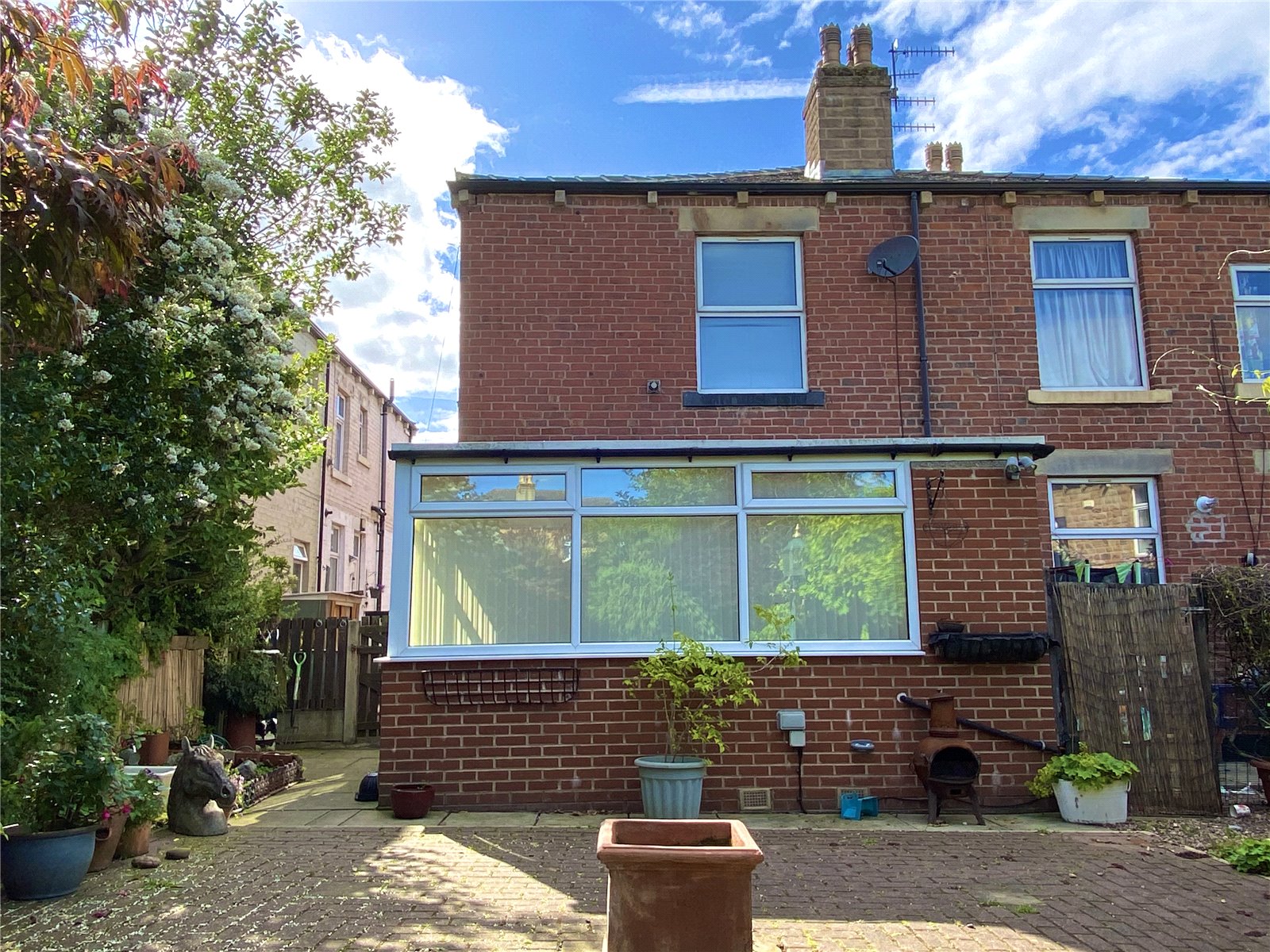 Whitegates Dewsbury 1 bedroom House For Sale in Clerk Green Street