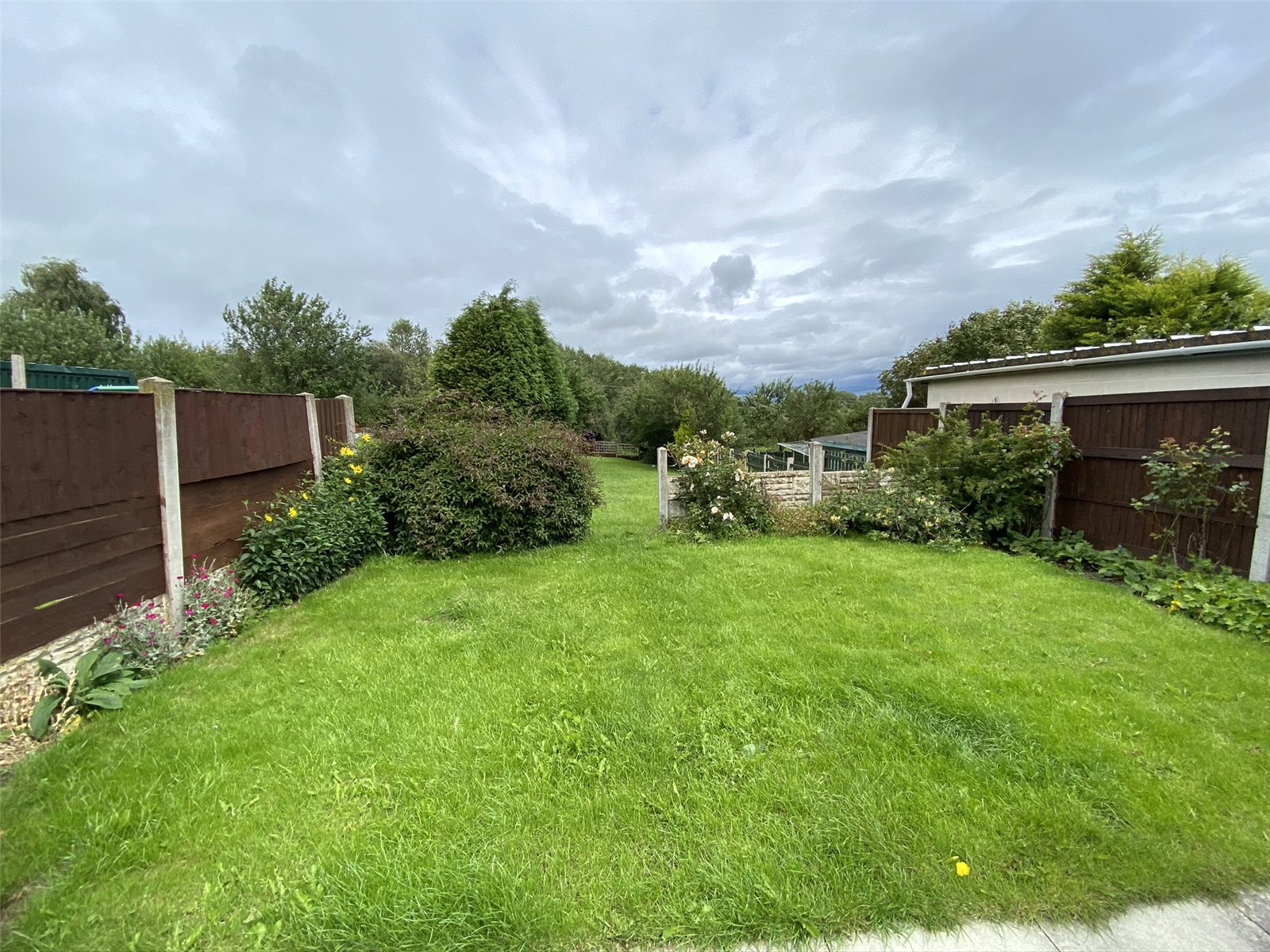 Whitegates Wrexham 3 bedroom House For Sale in Rackery Lane, Llay, Wrexham