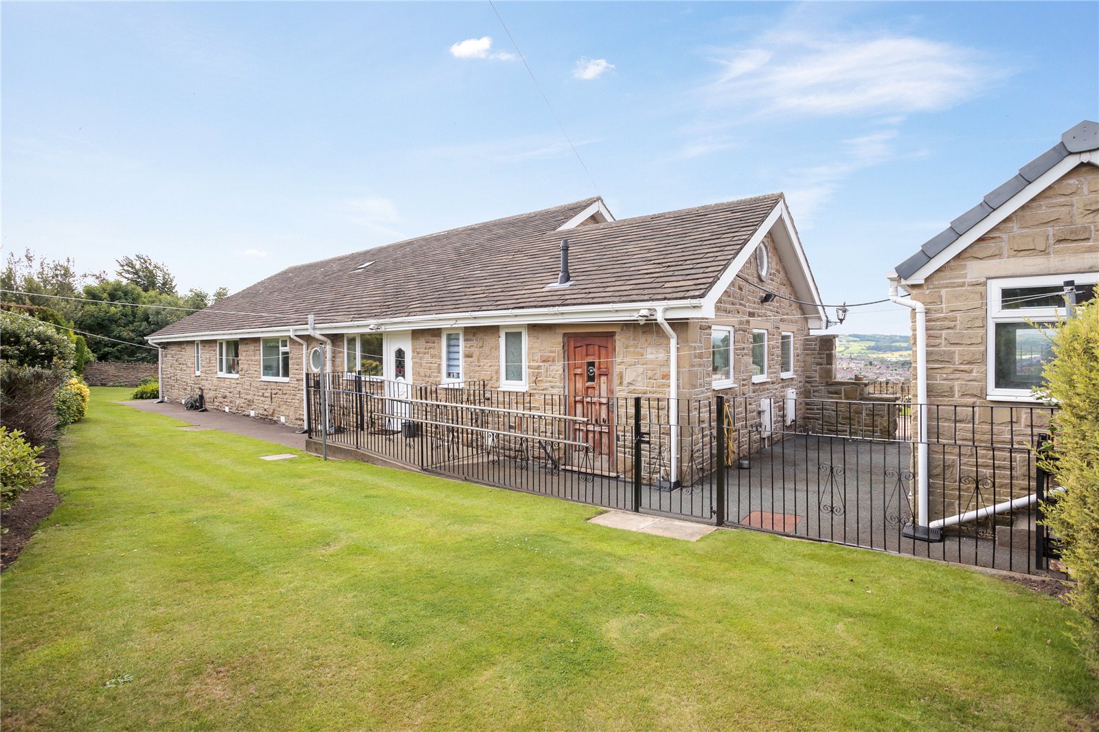 Whitegates Dewsbury 4 bedroom Bungalow SSTC in Old Bank Road