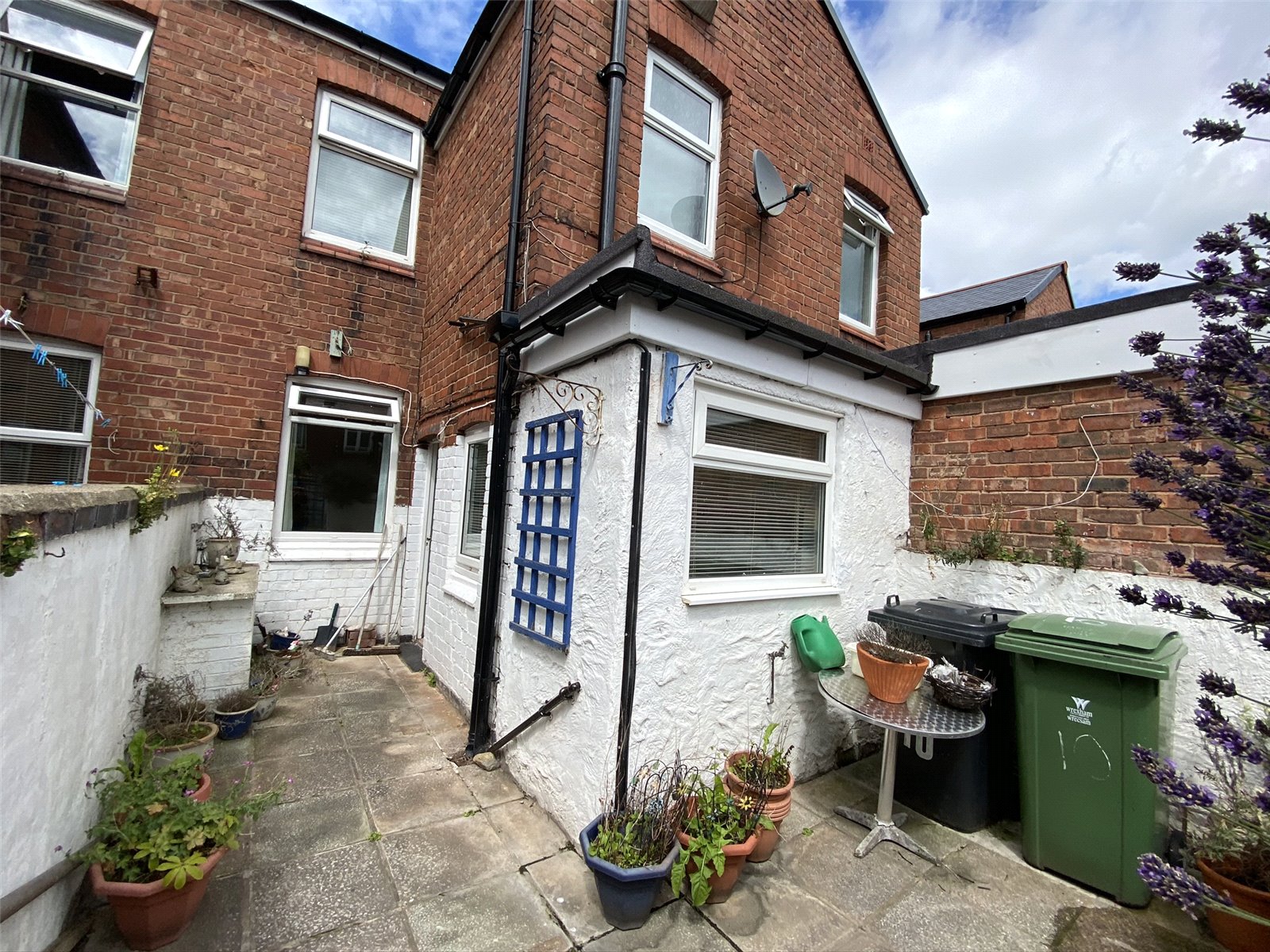 Whitegates Wrexham 2 bedroom House SSTC in Edward Street, Wrexham