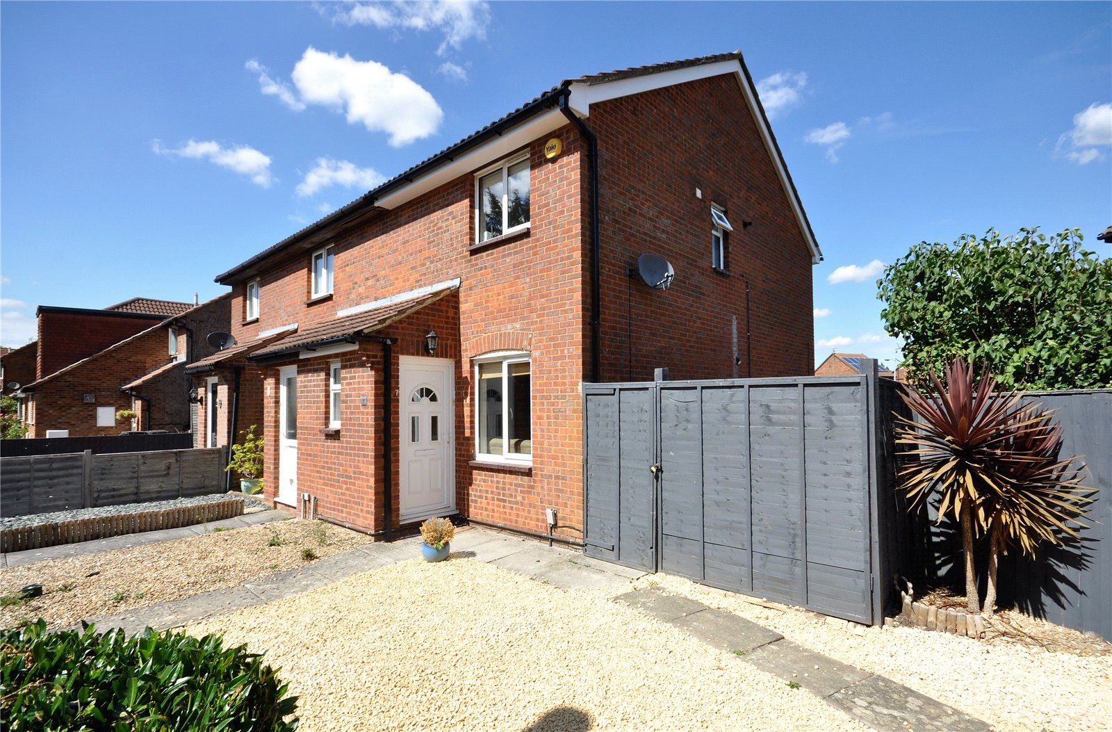 Parkers Swindon 2 bedroom House SSTC in Lapwing Close, Swindon, Wiltshire