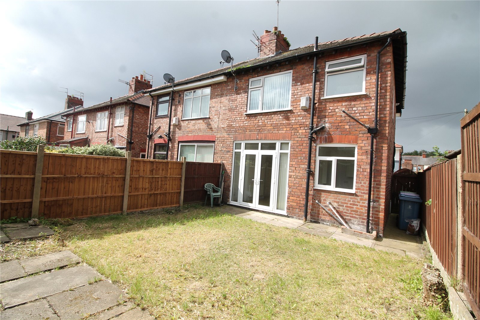 Whitegates Walton Vale 3 bedroom House SSTC in Halby Road, Walton