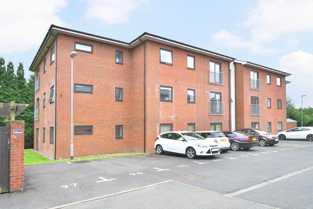 Martin & Co Stoke on Trent 2 bedroom Apartment SSTC in Tattershall Court, Cliff Vale, StokeonTrent