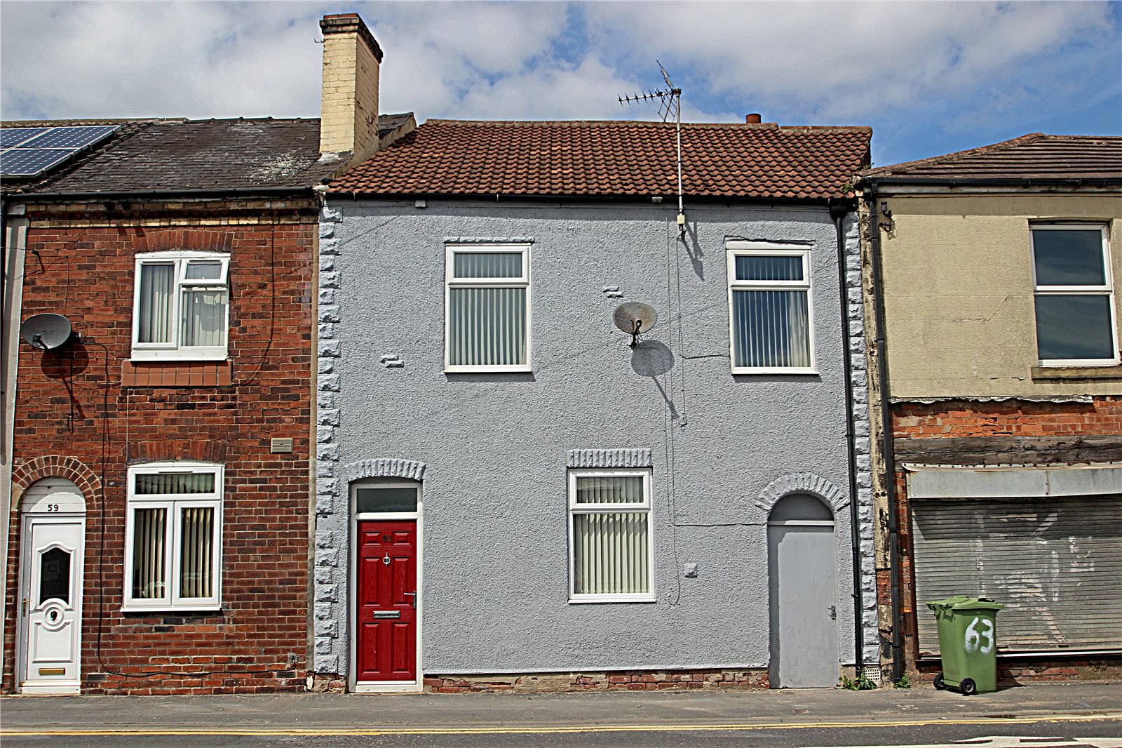 Whitegates Pontefract 3 bedroom House SSTC in Pontefract Road