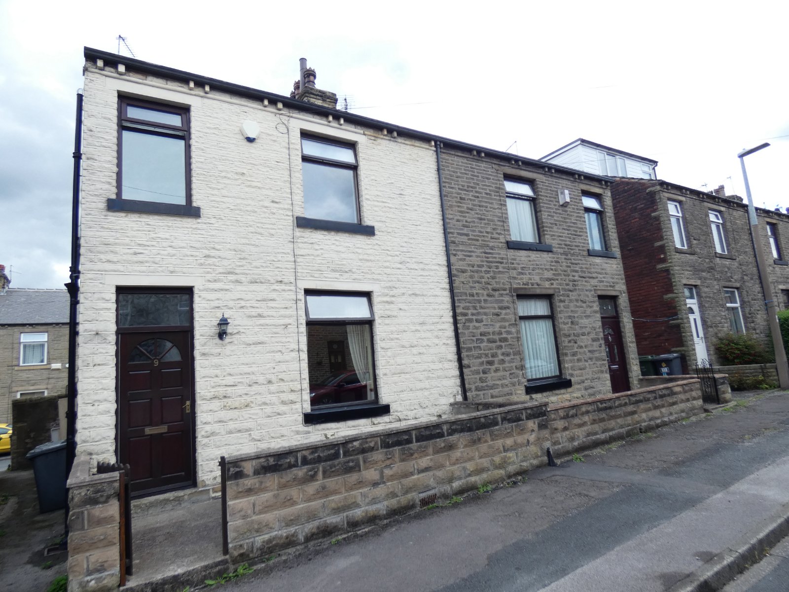 Whitegates Cleckheaton 1 bedroom House SSTC in Neville Street, Cleckheaton