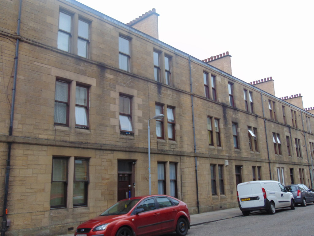 Martin & Co Bathgate 1 bedroom Apartment Let in Victoria Road, Falkirk