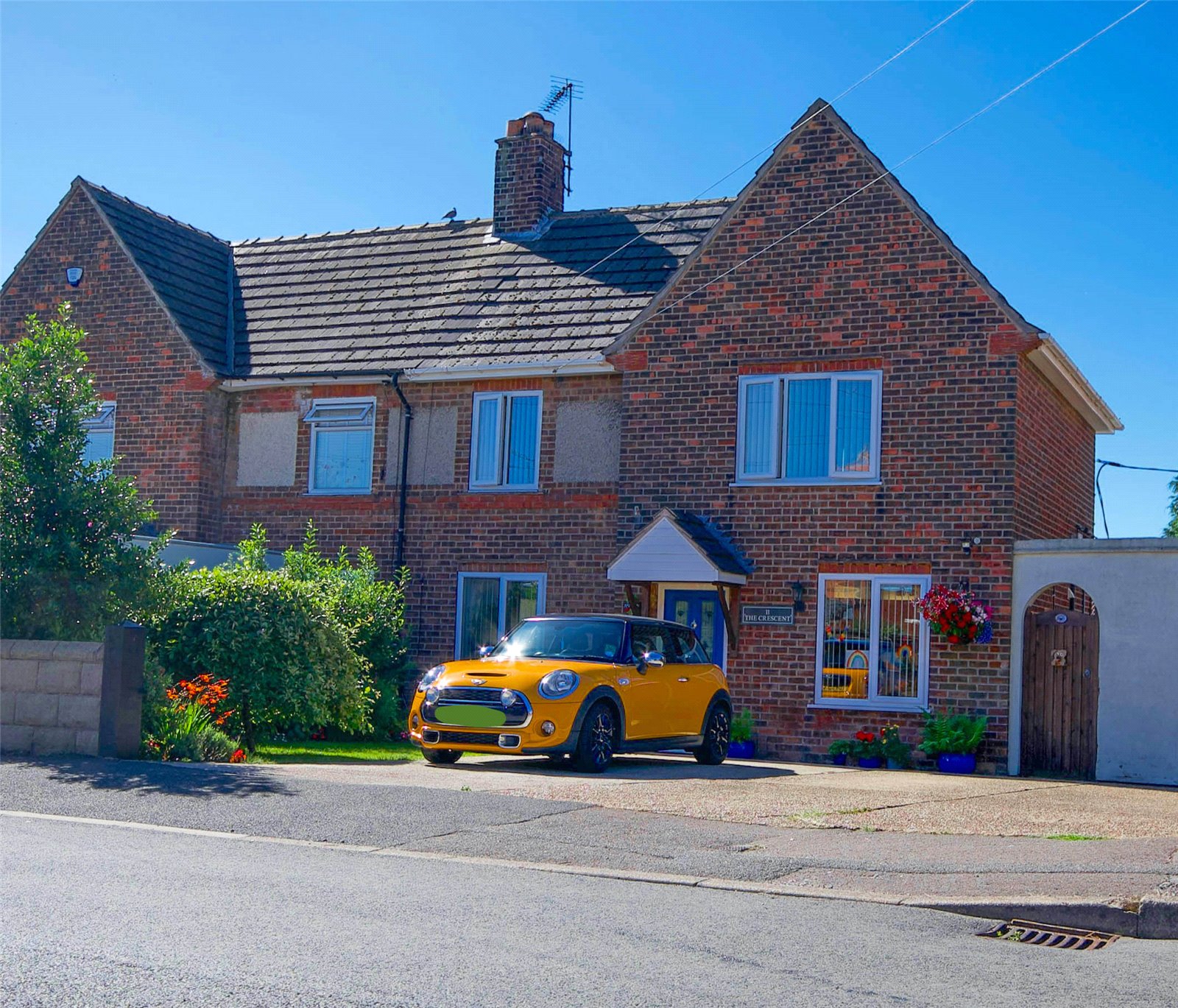 Whitegates Mansfield 3 bedroom House SSTC in The Crescent, Blidworth