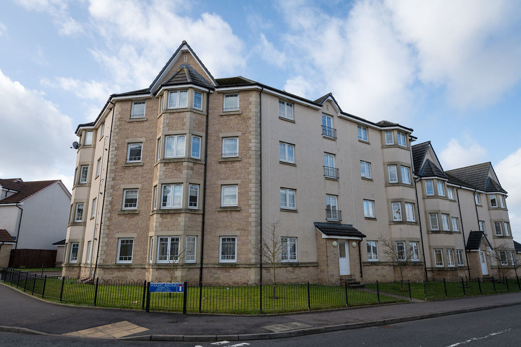 Martin & Co Bathgate 2 bedroom Apartment Let in Leyland Road, Wester